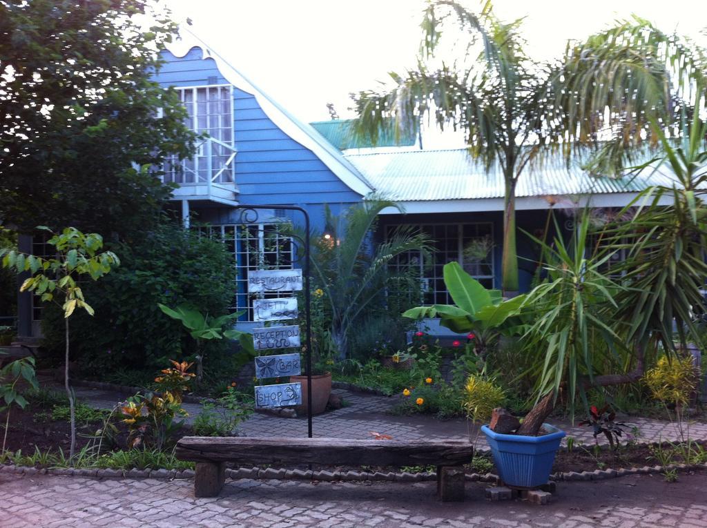 The Old House Bed & Breakfast Kasane Exterior foto