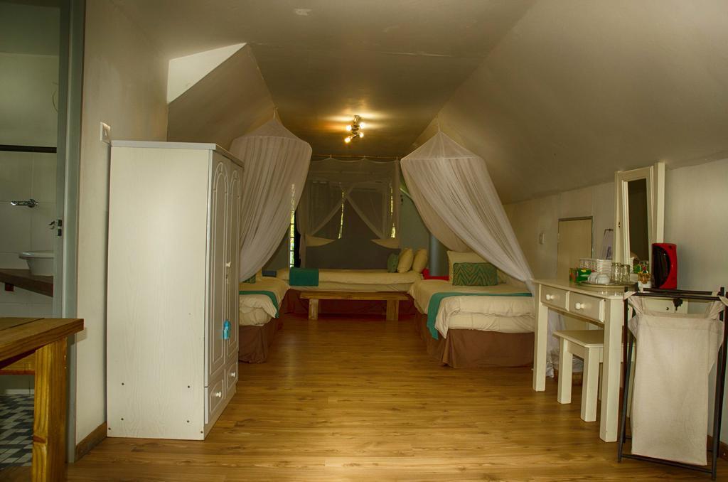 The Old House Bed & Breakfast Kasane Exterior foto