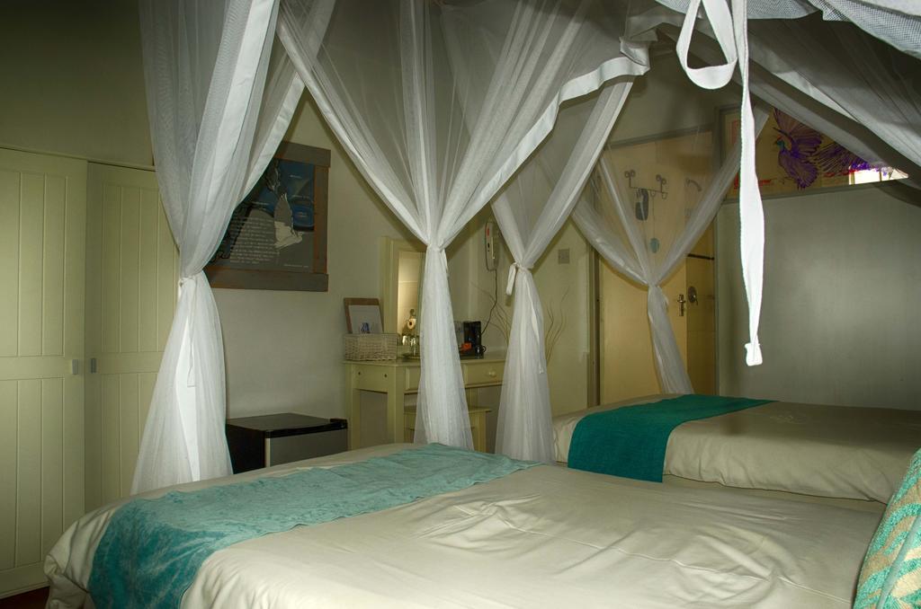 The Old House Bed & Breakfast Kasane Exterior foto