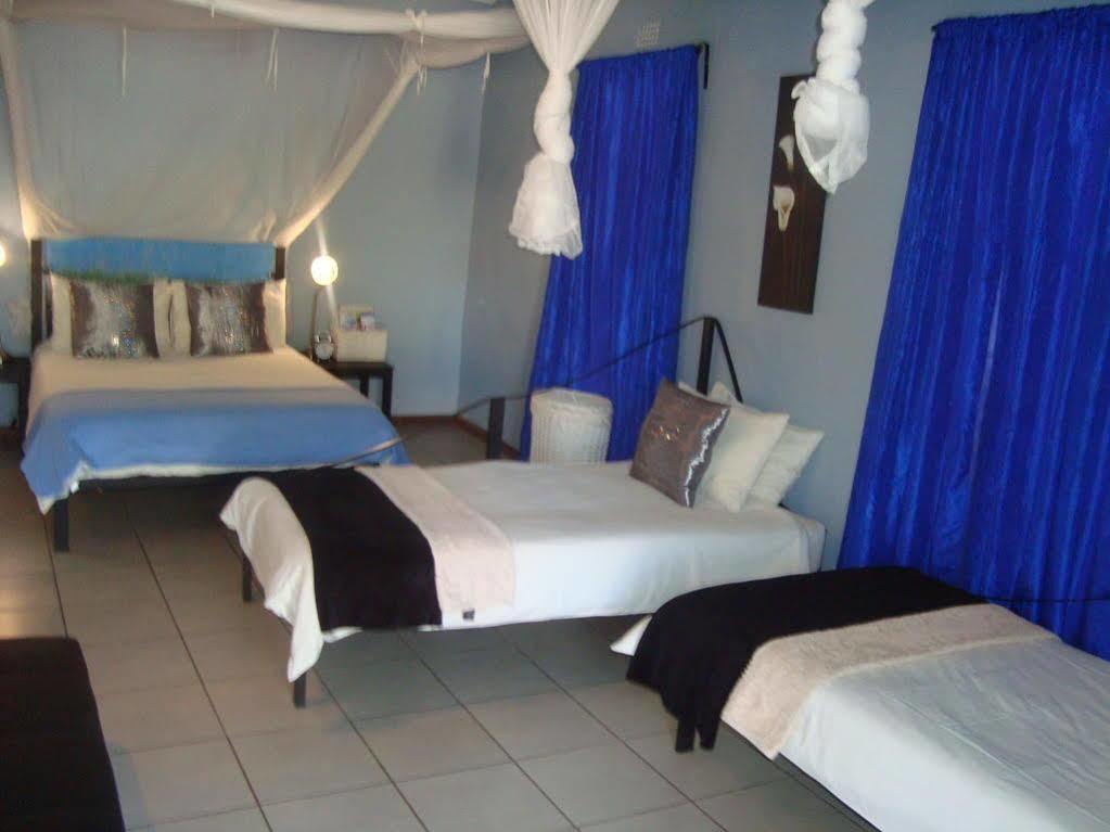 The Old House Bed & Breakfast Kasane Exterior foto
